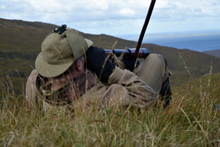 220px-Professional_stalker_glassing_deer_Ardnamurchan_Estate_Scotland_01.png