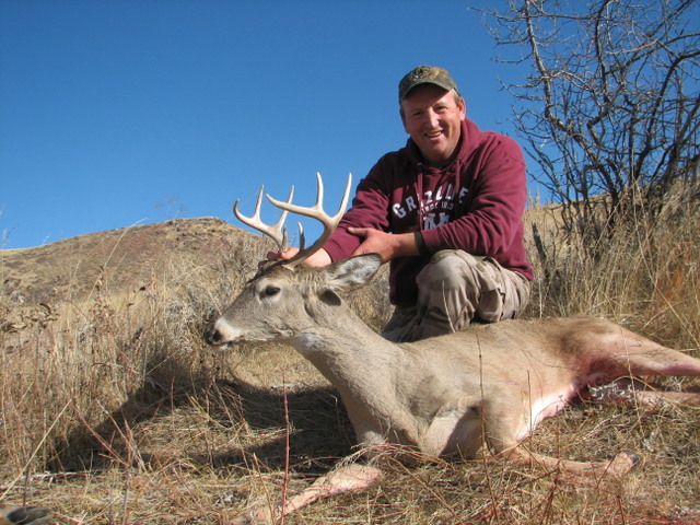 2010deer%20006.jpg